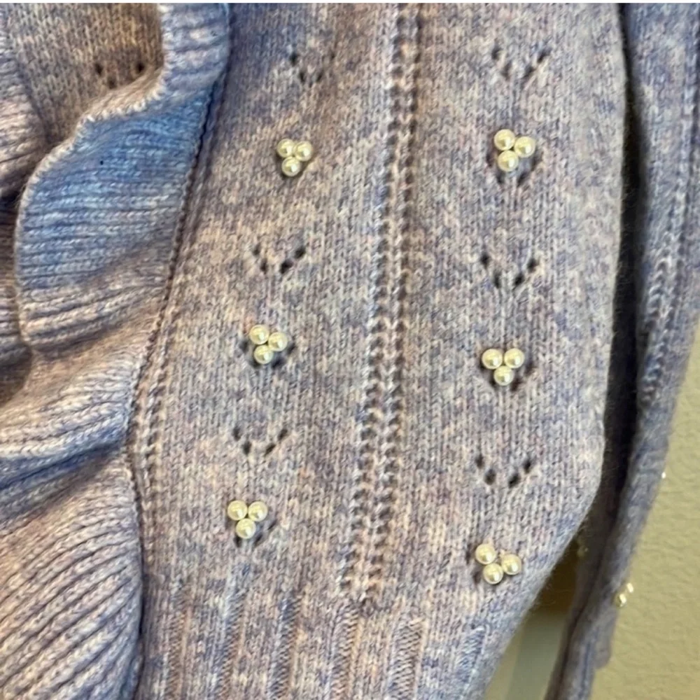 NWT Industry Ruffle Front Pointelle Pearl Crew Neck Size Medium Petite